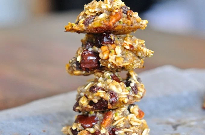 Healthy Chocolate Chunk Pecan Cookies